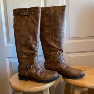 Ladies Brown Boots 7 M